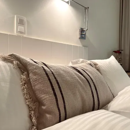 Neptune Met Zeezicht - Vosproperties