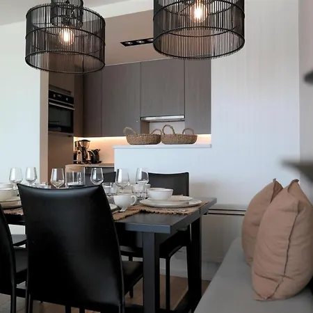 Neptune Met Zeezicht - Vosproperties