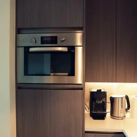 Neptune Met Zeezicht - Vosproperties